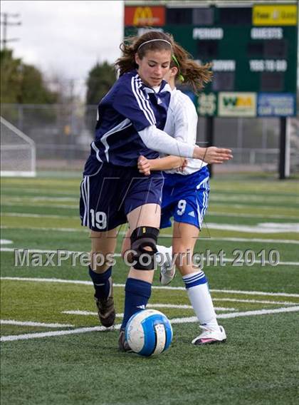 Thumbnail 2 in Pleasant Valley vs. Justin Siena (California Classic) photogallery.