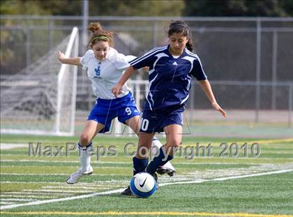 Thumbnail 3 in Pleasant Valley vs. Justin Siena (California Classic) photogallery.