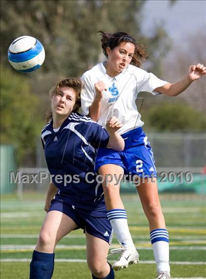 Thumbnail 3 in Pleasant Valley vs. Justin Siena (California Classic) photogallery.
