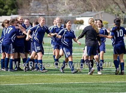 Thumbnail 2 in Pleasant Valley vs. Justin Siena (California Classic) photogallery.