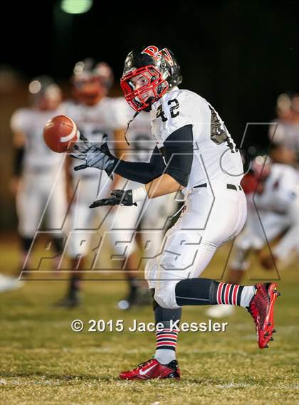 Thumbnail 2 in Palos Verdes vs. Pacifica (CIF-SS Quarterfinal) photogallery.