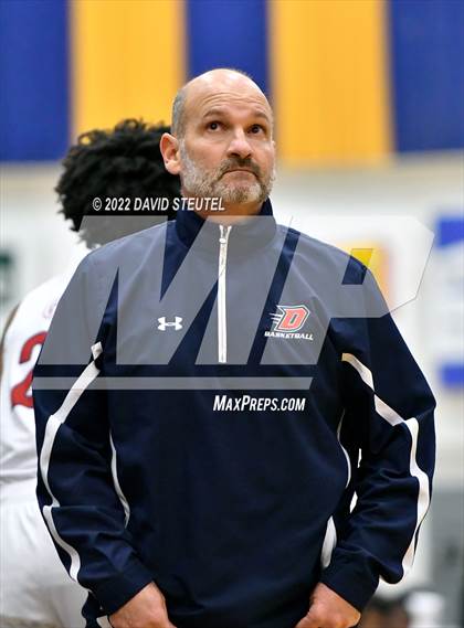 Thumbnail 1 in Oakland Tech vs. Dublin (Gridley Invitational) photogallery.