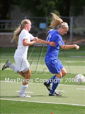 Thumbnail 2 in Sierra vs Sonora (D3 Section Final) photogallery.
