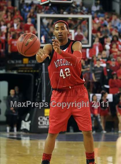 Thumbnail 2 in Antelope vs. Woodcreek (CIF SJS D2 Playoffs) photogallery.