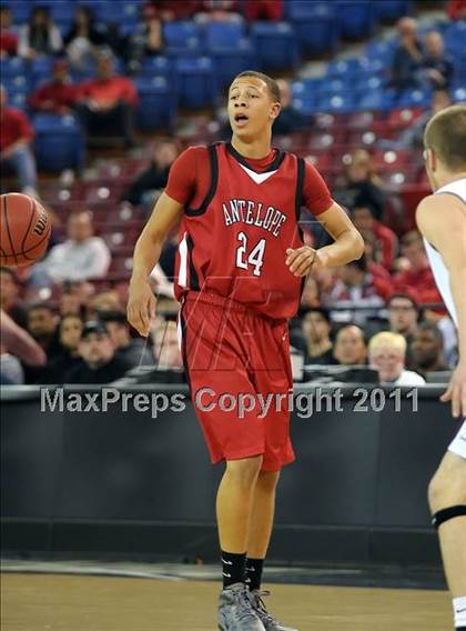 Thumbnail 1 in Antelope vs. Woodcreek (CIF SJS D2 Playoffs) photogallery.