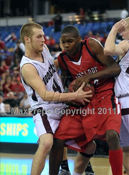 Thumbnail 2 in Antelope vs. Woodcreek (CIF SJS D2 Playoffs) photogallery.