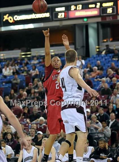Thumbnail 3 in Antelope vs. Woodcreek (CIF SJS D2 Playoffs) photogallery.