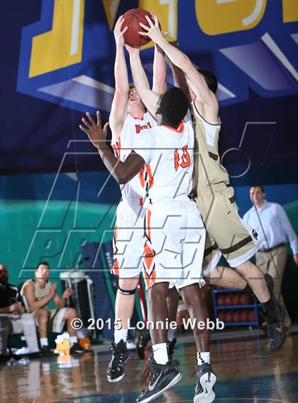 Thumbnail 3 in Clarkstown South vs White Plains (Hoops for a Cure Showcase) photogallery.