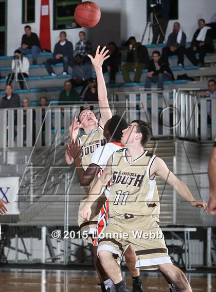 Thumbnail 3 in Clarkstown South vs White Plains (Hoops for a Cure Showcase) photogallery.