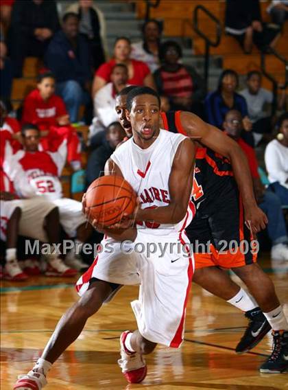 Thumbnail 2 in La Porte vs. Bellaire (McDonalds Texas Invitational) photogallery.