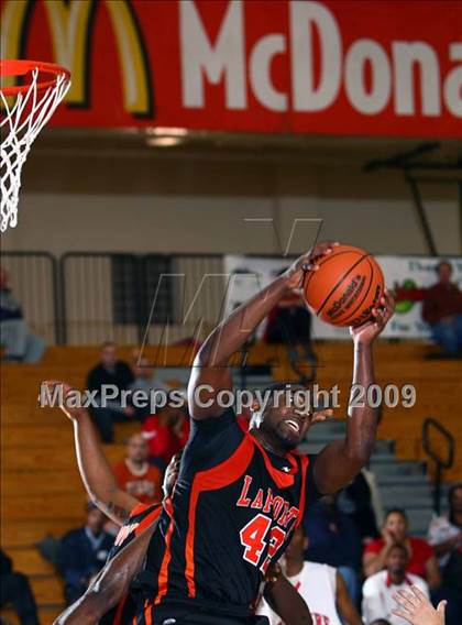 Thumbnail 2 in La Porte vs. Bellaire (McDonalds Texas Invitational) photogallery.
