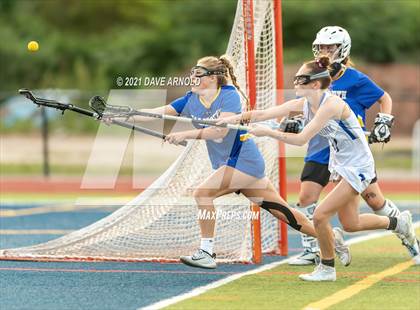 Thumbnail 2 in Falmouth vs. Kennebunk (MPA Class A State Final) photogallery.