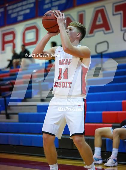 Thumbnail 2 in Regis Jesuit vs. Brophy College Prep photogallery.