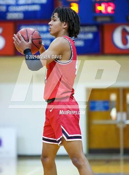 Thumbnail 1 in Regis Jesuit vs. Brophy College Prep photogallery.
