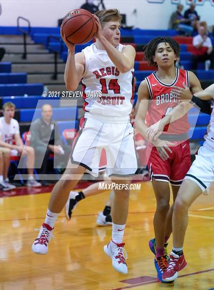 Thumbnail 2 in Regis Jesuit vs. Brophy College Prep photogallery.