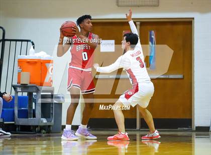 Thumbnail 2 in Regis Jesuit vs. Brophy College Prep photogallery.