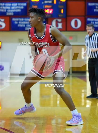 Thumbnail 3 in Regis Jesuit vs. Brophy College Prep photogallery.