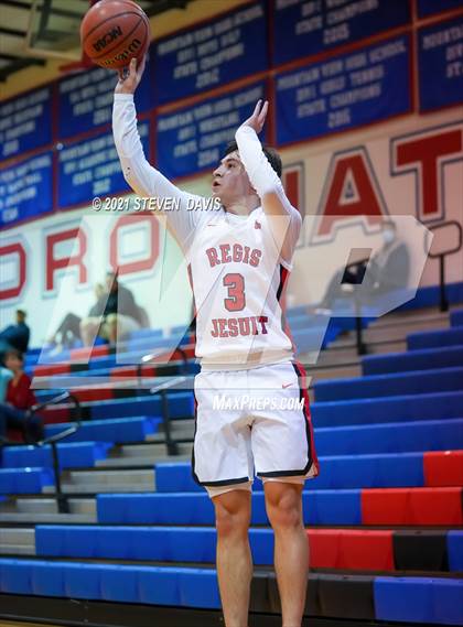 Thumbnail 1 in Regis Jesuit vs. Brophy College Prep photogallery.