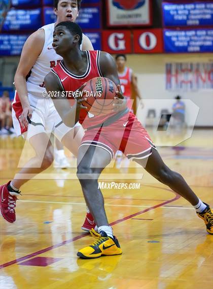 Thumbnail 1 in Regis Jesuit vs. Brophy College Prep photogallery.