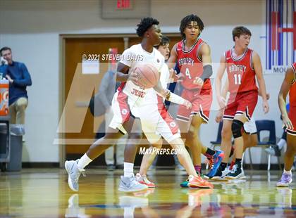 Thumbnail 1 in Regis Jesuit vs. Brophy College Prep photogallery.