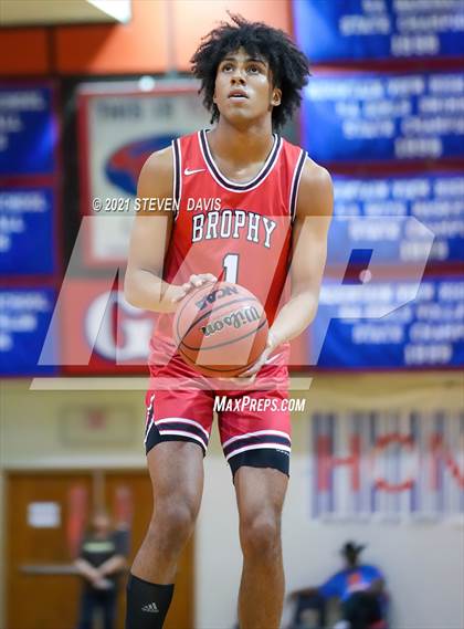 Thumbnail 1 in Regis Jesuit vs. Brophy College Prep photogallery.