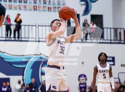 Thumbnail 2 in Franklin Central vs. Ben Davis (IHSAA 4A Sectional 11 semi-final) photogallery.