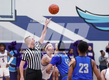 Thumbnail 1 in Franklin Central vs. Ben Davis (IHSAA 4A Sectional 11 semi-final) photogallery.