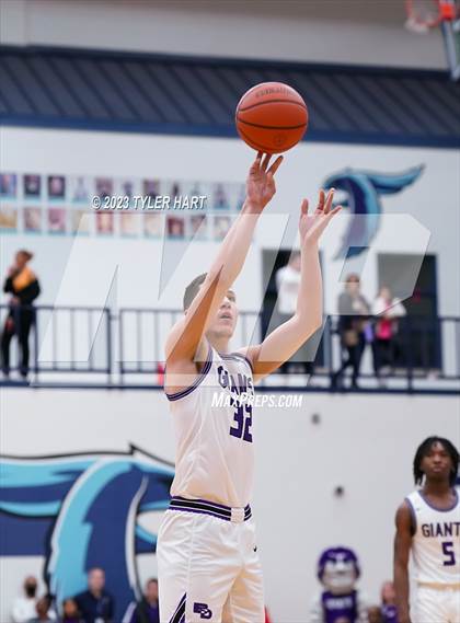Thumbnail 3 in Franklin Central vs. Ben Davis (IHSAA 4A Sectional 11 semi-final) photogallery.