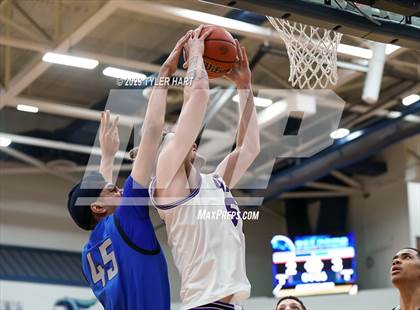 Thumbnail 1 in Franklin Central vs. Ben Davis (IHSAA 4A Sectional 11 semi-final) photogallery.