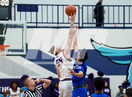 Thumbnail 1 in Franklin Central vs. Ben Davis (IHSAA 4A Sectional 11 semi-final) photogallery.