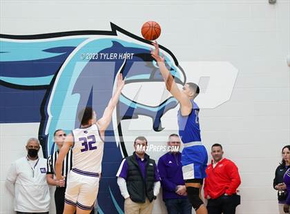 Thumbnail 3 in Franklin Central vs. Ben Davis (IHSAA 4A Sectional 11 semi-final) photogallery.