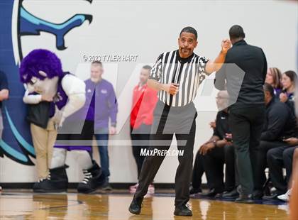 Thumbnail 1 in Franklin Central vs. Ben Davis (IHSAA 4A Sectional 11 semi-final) photogallery.