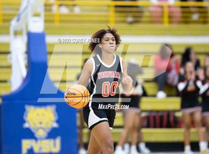Thumbnail 2 in Woodward Academy vs Warner Robins (GHSA 5A Final Four Playoff) photogallery.