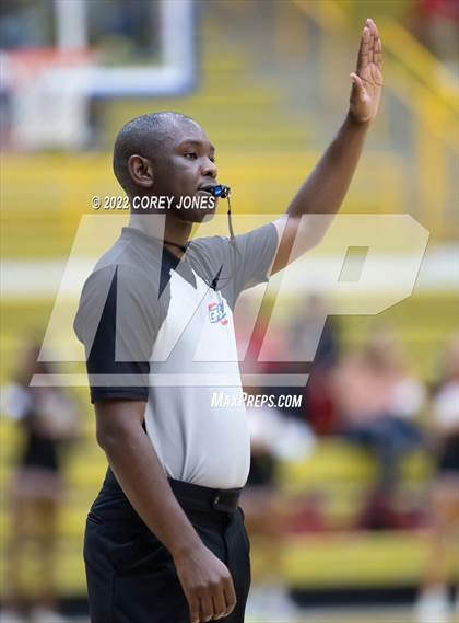 Thumbnail 1 in Woodward Academy vs Warner Robins (GHSA 5A Final Four Playoff) photogallery.