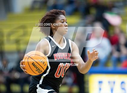 Thumbnail 3 in Woodward Academy vs Warner Robins (GHSA 5A Final Four Playoff) photogallery.