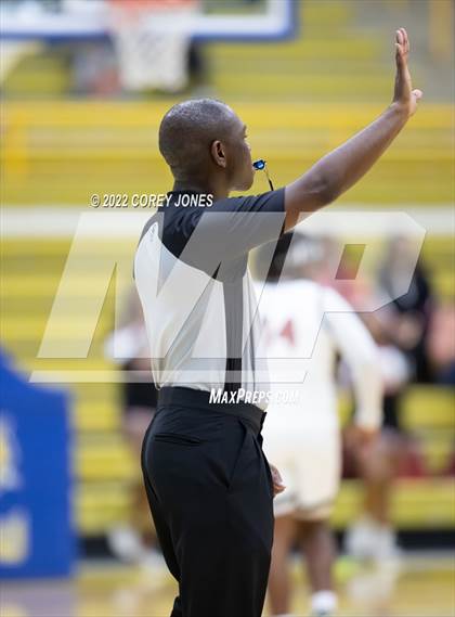 Thumbnail 2 in Woodward Academy vs Warner Robins (GHSA 5A Final Four Playoff) photogallery.