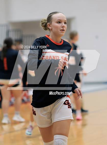 Thumbnail 2 in Grand Saline vs Malakoff photogallery.