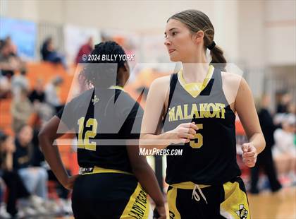 Thumbnail 2 in Grand Saline vs Malakoff photogallery.