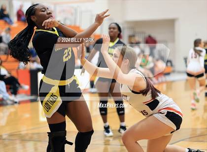 Thumbnail 1 in Grand Saline vs Malakoff photogallery.
