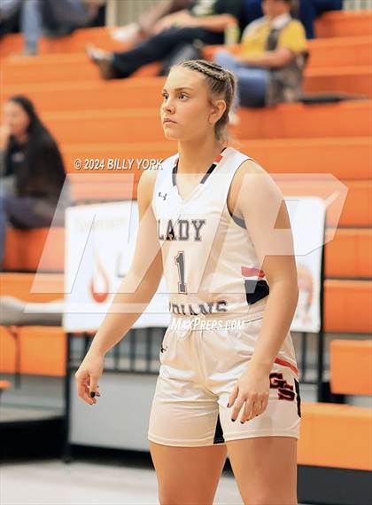 Thumbnail 2 in Grand Saline vs Malakoff photogallery.