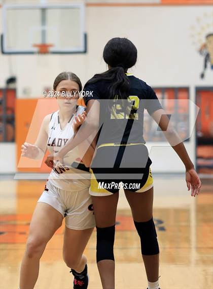 Thumbnail 1 in Grand Saline vs Malakoff photogallery.
