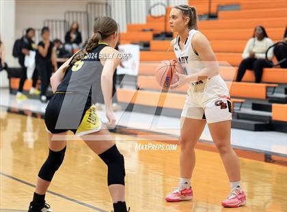 Thumbnail 2 in Grand Saline vs Malakoff photogallery.