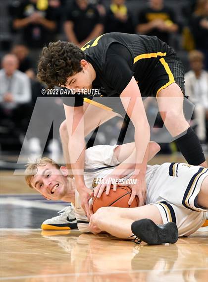 Thumbnail 3 in Foothill vs. Elk Grove (CIF State D2 Final) photogallery.