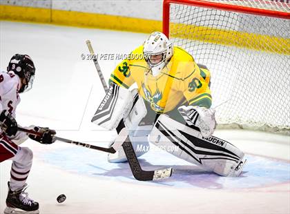 Thumbnail 1 in Morris Knolls @ Morristown-Beard (Mennen Cup Final) photogallery.