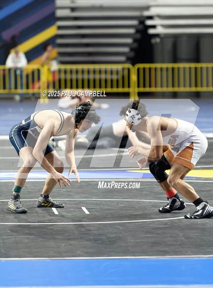Thumbnail 2 in AIA State Finals (D1-4 Boys) photogallery.