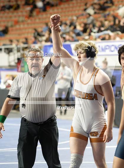 Thumbnail 1 in AIA State Finals (D1-4 Boys) photogallery.