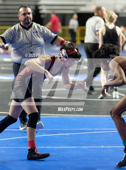 Thumbnail 1 in AIA State Finals (D1-4 Boys) photogallery.