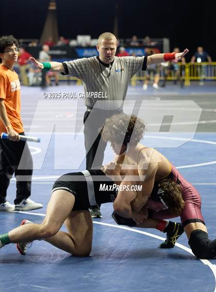 Thumbnail 1 in AIA State Finals (D1-4 Boys) photogallery.