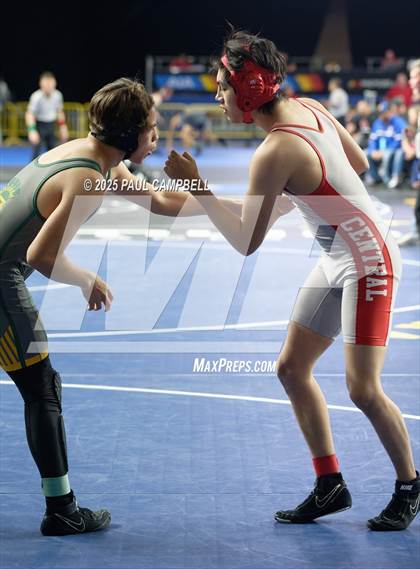 Thumbnail 2 in AIA State Finals (D1-4 Boys) photogallery.