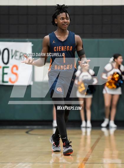 Thumbnail 1 in Cienega vs Campo Verde (AIA 5A Quarterfinal) photogallery.